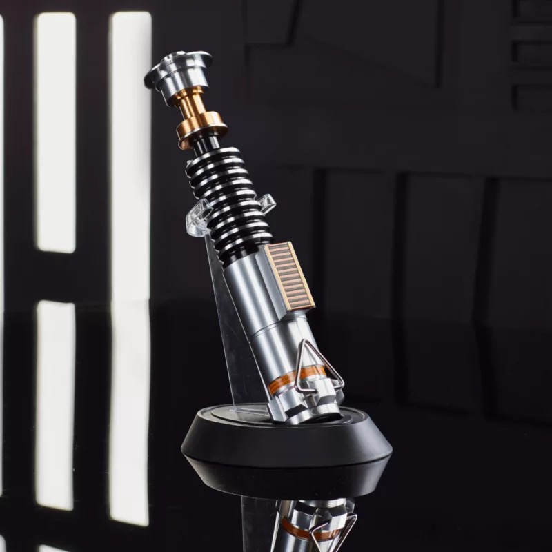 Luke Skywalker 40th Anniversary Legacy LIGHTSABER, Star Wars: Return Of The Jedi 4 Luke Skywalker 40th Anniversary Legacy LIGHTSABER, Star Wars: Return Of The Jedi - Image 4