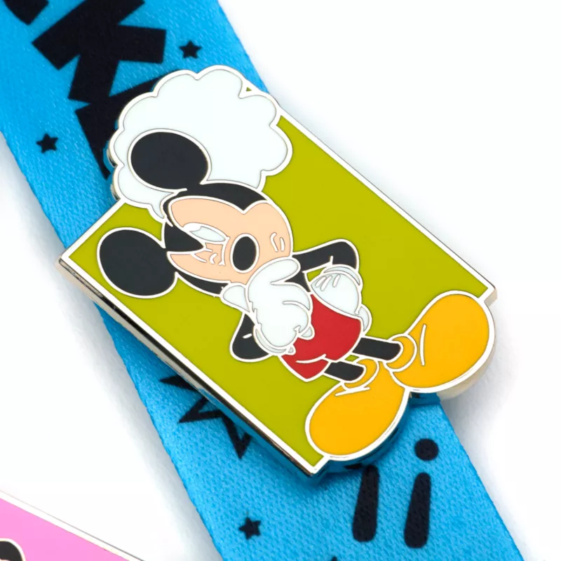 Mickey Mouse Lanyard And Pins Set 5 Mickey Mouse Lanyard And Pins Set - Image 5