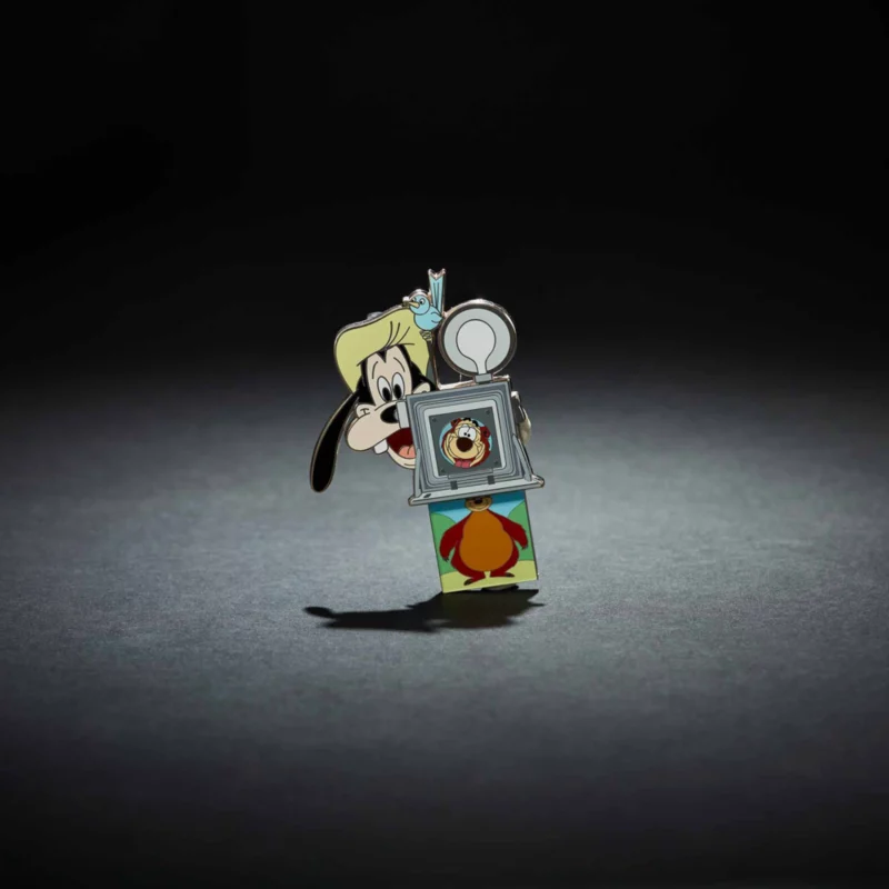 Goofy And Humphrey Bear Pin, Hold That Pose - Disney100 Limited Release 3 Goofy And Humphrey Bear Pin, Hold That Pose - Disney100 Limited Release - Image 3